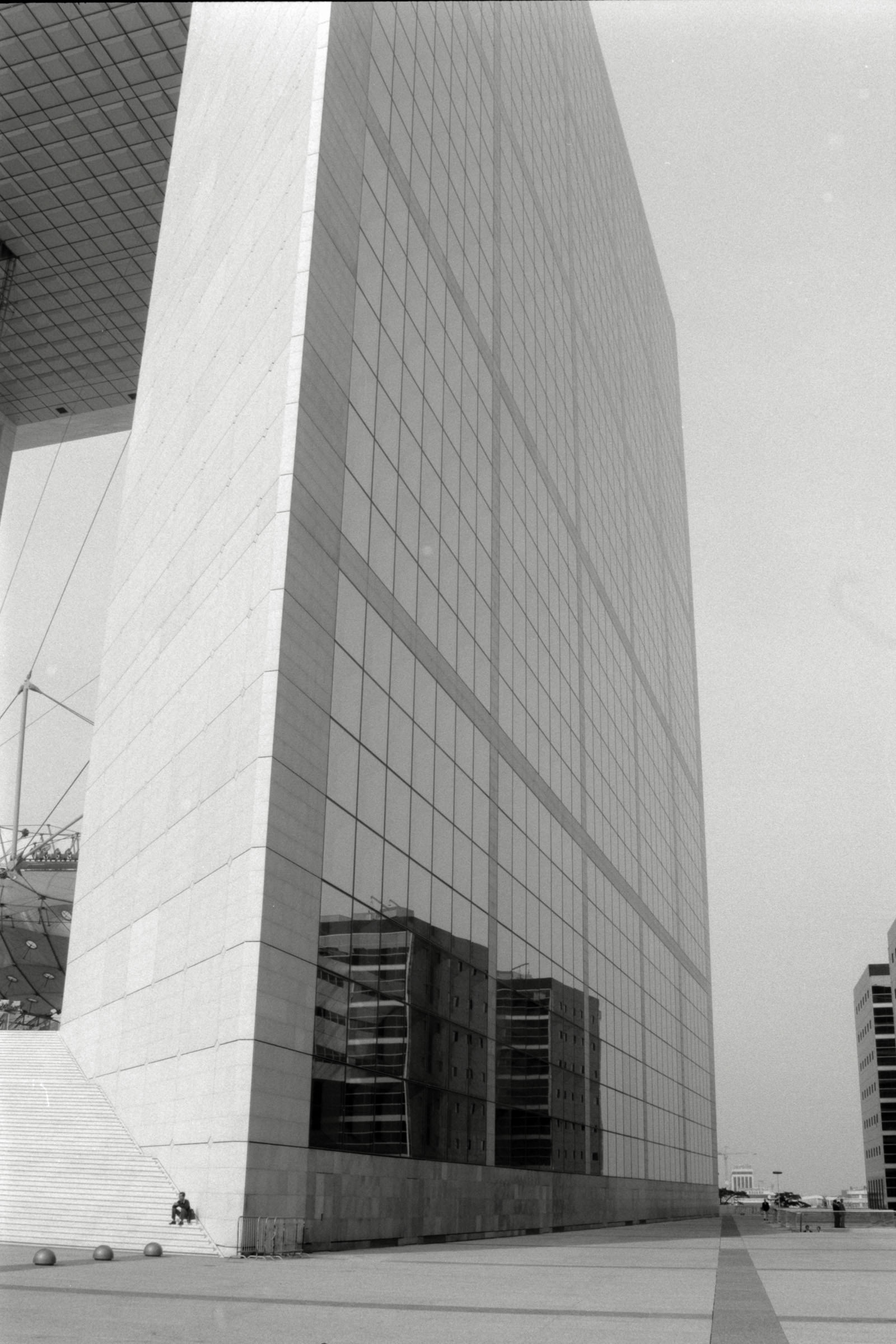 AHP F1990 09 002 sc250506 img18 NLP